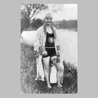 105-0137 Die Schwimmerin Anni Weynell.jpg